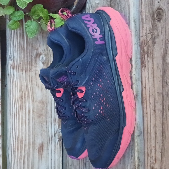 Hoka One One Shoes - Hoka one one challenger ATR 6